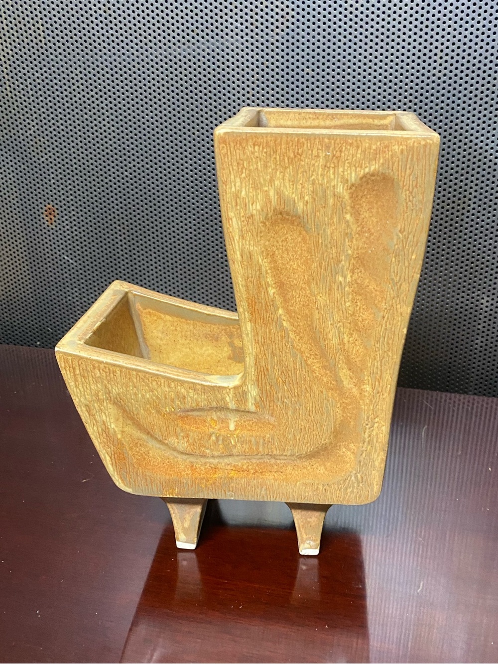 Toyo Ikebana Mid-Century Style Ceramic Planter in Rustic Ochre Rare